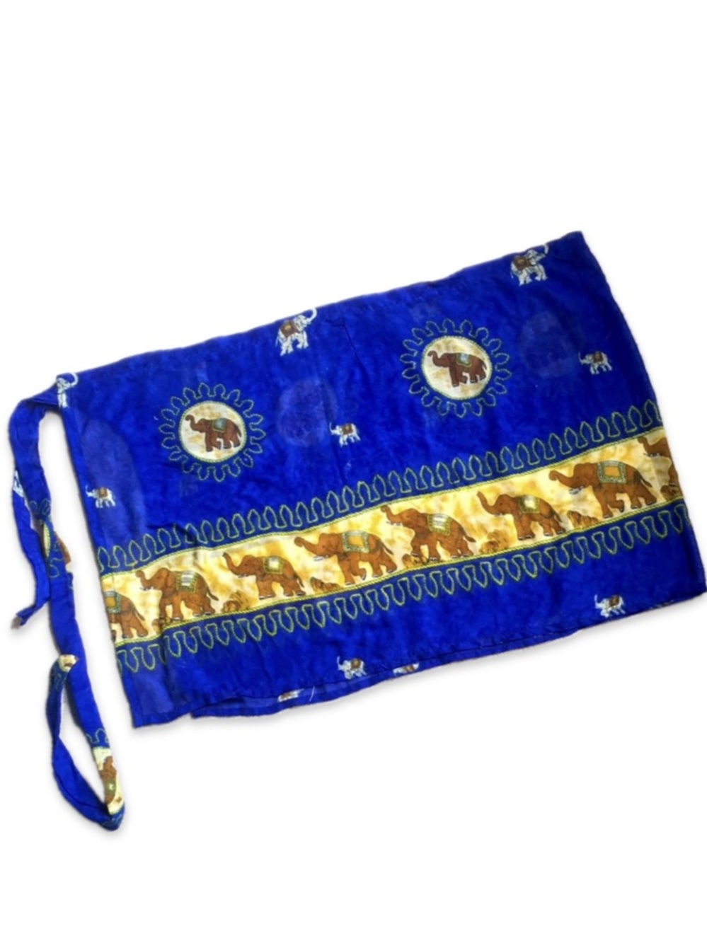 Stunning Elephant Print Sarong. - Picture 12 of 15